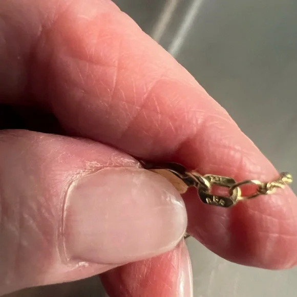 Solid 14K Solid Yellow Gold 17.5” Rope Chain with Lobster Claw Clasp - Picture 3 of 4